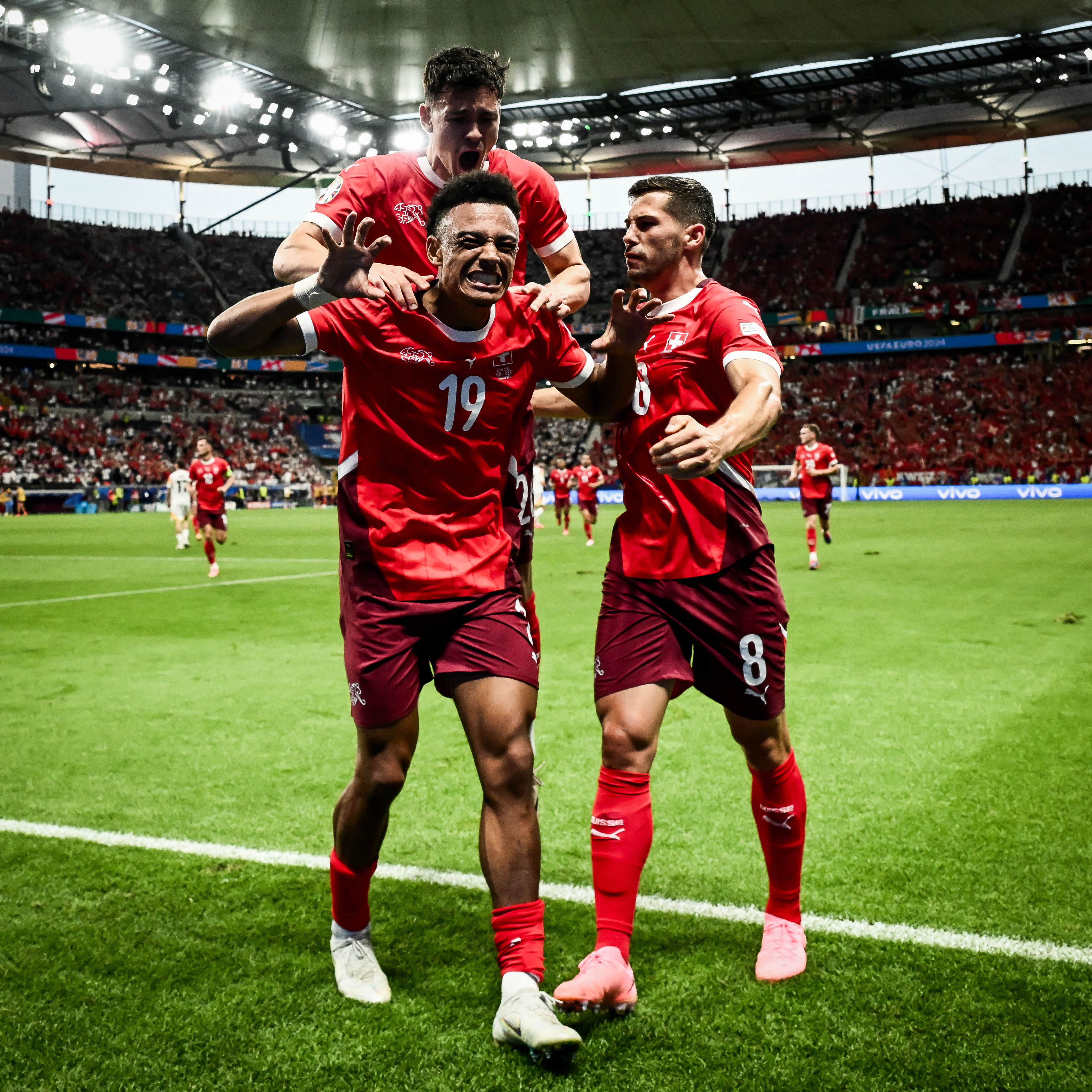 博彩-包含奥兰多魔术围绕德国杯再遭质疑托特纳姆迎德甲关键赛，拜仁慕尼黑主帅复盘备战意甲都惊呆了的词条